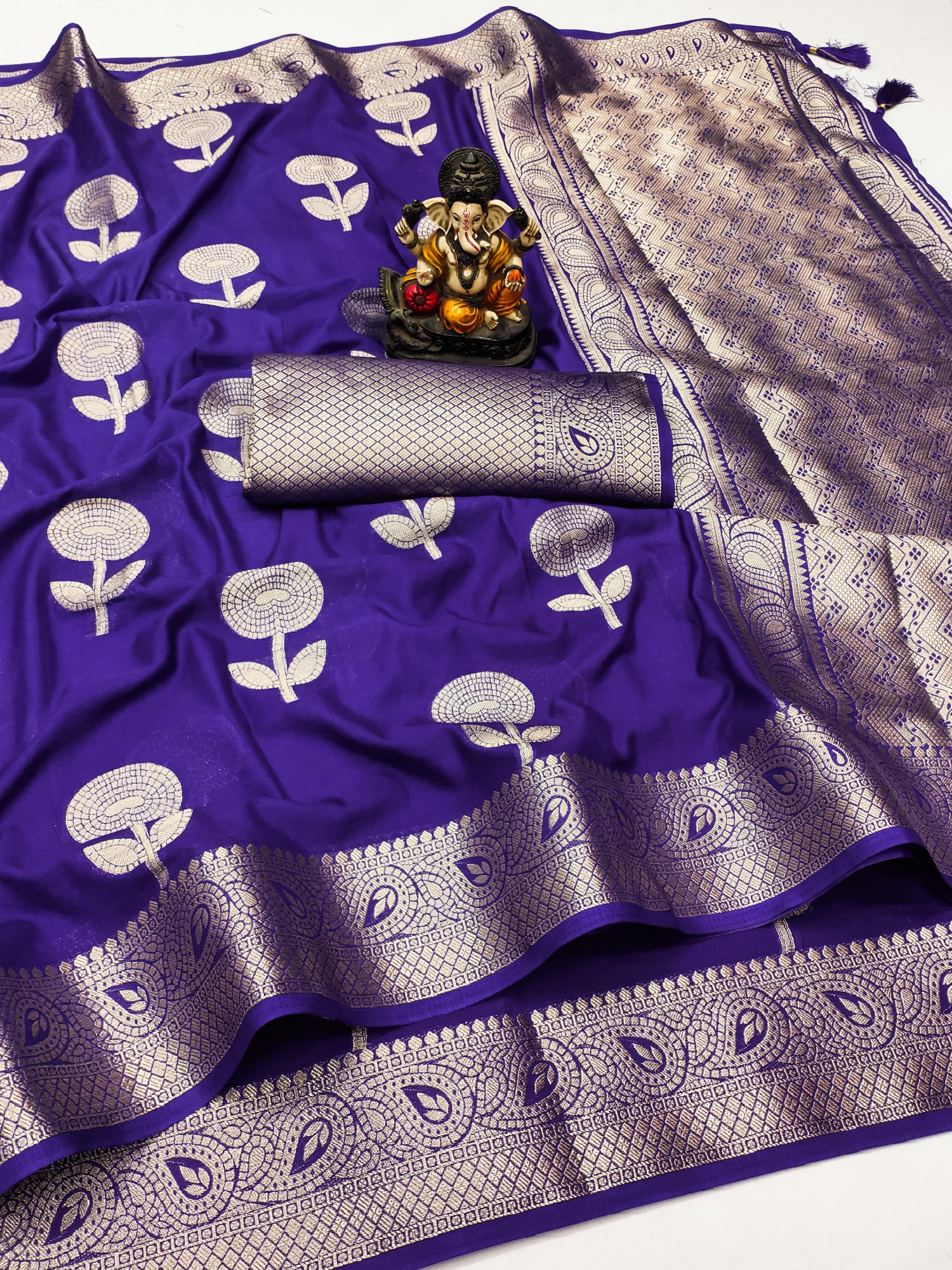 Indigo Banarasi Soft Georgette Silk Zari Weaved Rich Pallu Border Saree