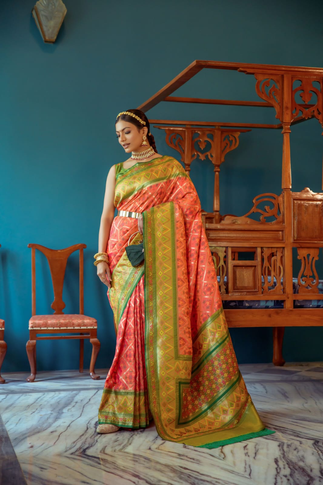 Pure Banarasi Patola Silk All Over Meena And Zari Weaved Rich Pallu Border Saree