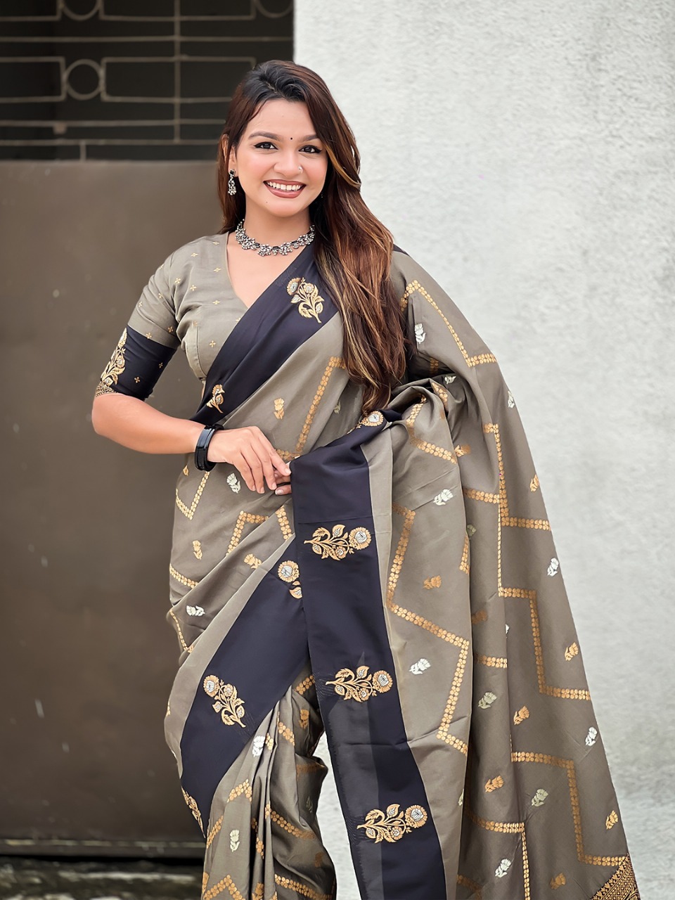Gray Banarasi Soft Silk Zig Zag Zari Weaved Motifs Saree