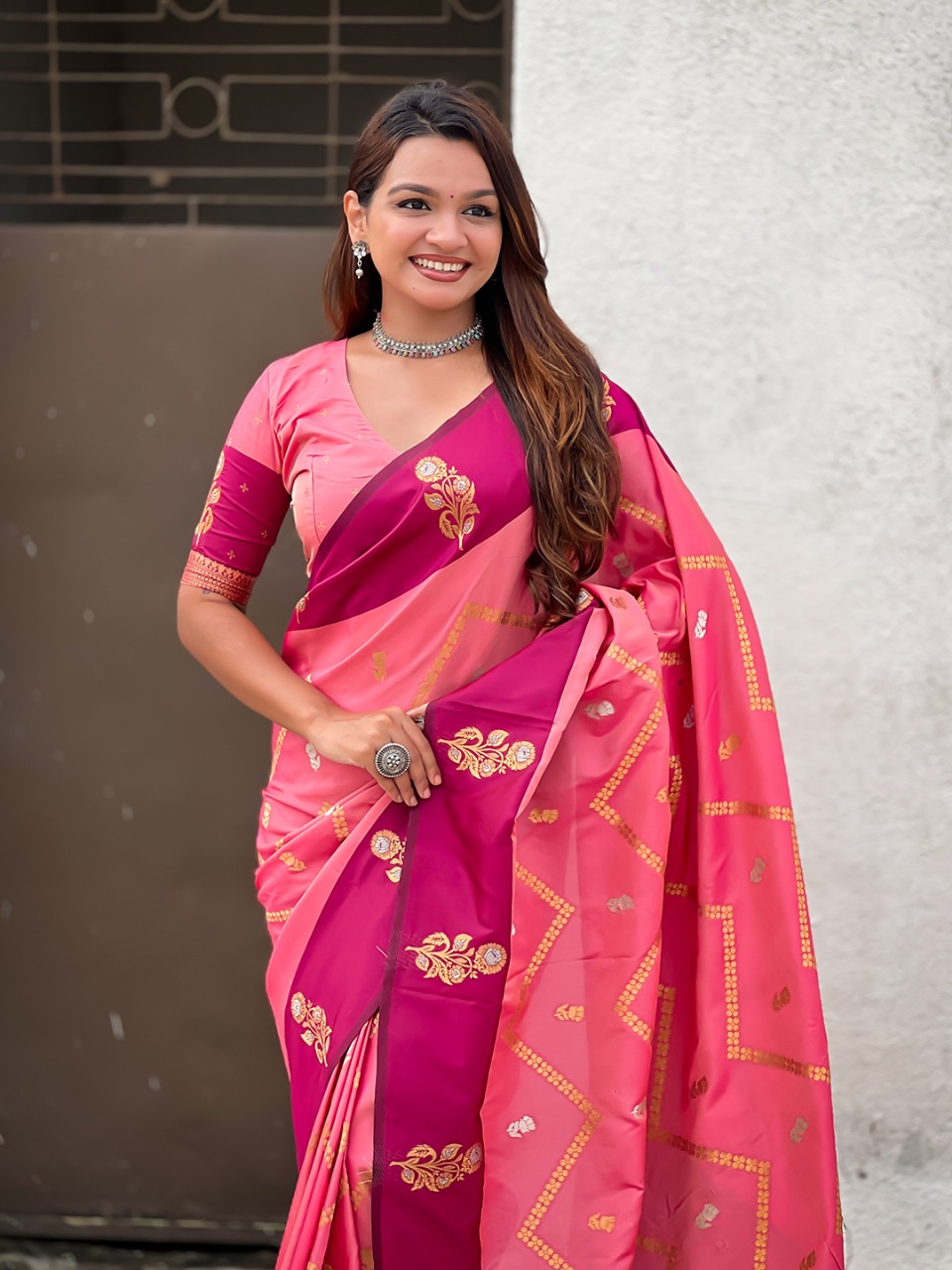 Rose Pink Banarasi Soft Silk Zig Zag Zari Weaved Motifs Saree