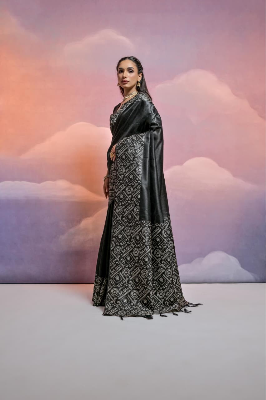 Black Soft Handloom Silk Worli Weaved Pallu Border Saree