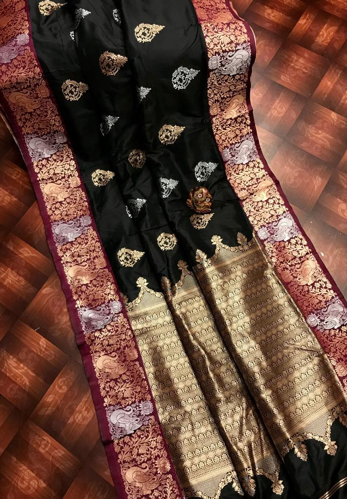 Banarasi Silk Rose Gold Silver Zari Weave Saree