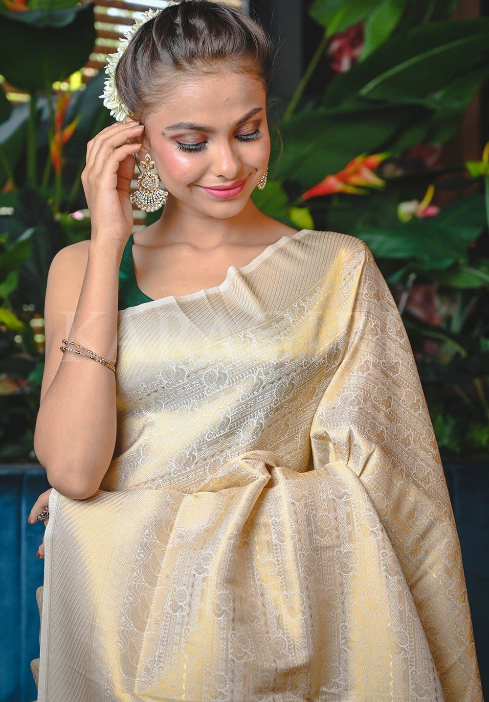 Golden Beige Woven Kanjivaram Saree