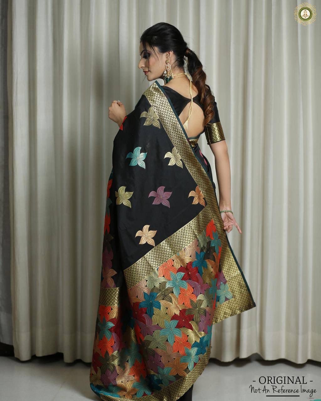 Pure Banarasi Silk Multi Color Zari Flower Boota And Pallu Saree