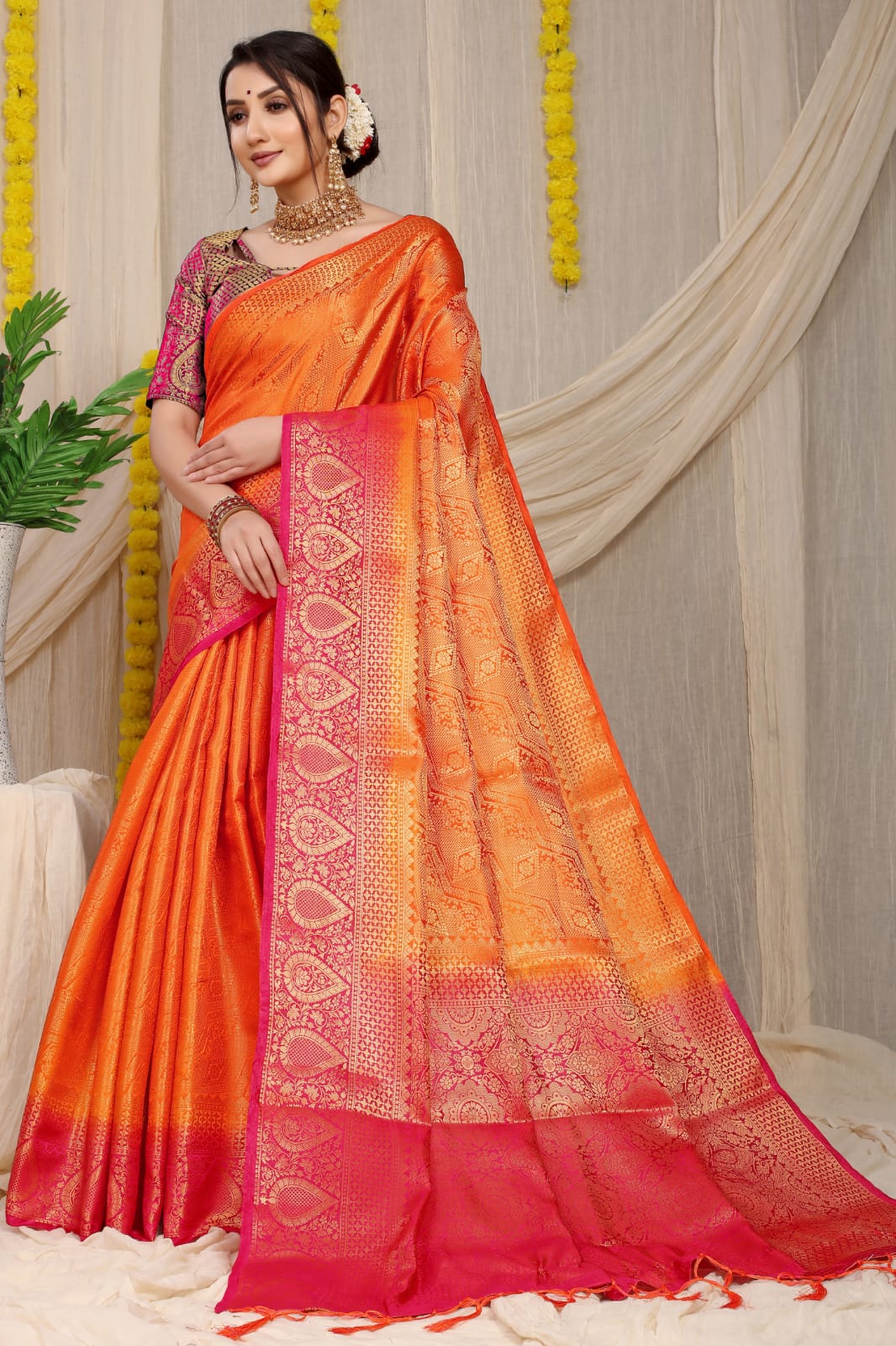 Banarasi Silk Saree All Over Zari Weaved Border And Rich Pallu