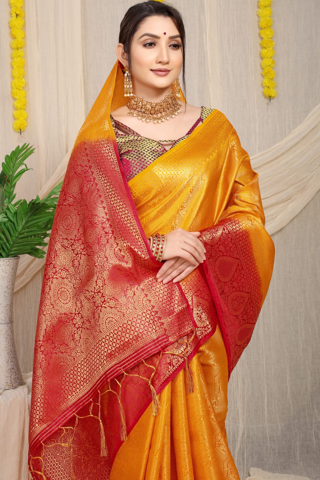 Banarasi Silk Saree All Over Zari Weaved Border And Rich Pallu