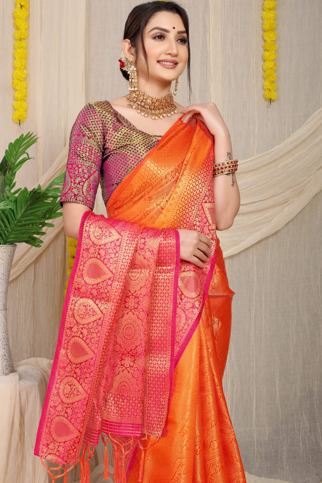 Banarasi Silk Saree All Over Zari Weaved Border And Rich Pallu