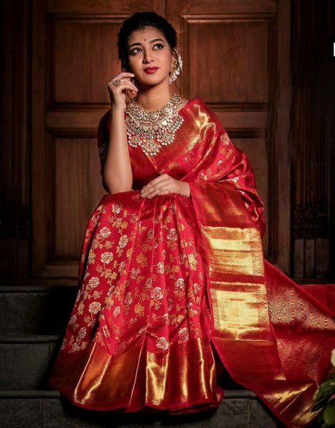 Image of Red Pure Banarasi Silk Gold Silver Zari Body And Rich Pallu Weaved Saree