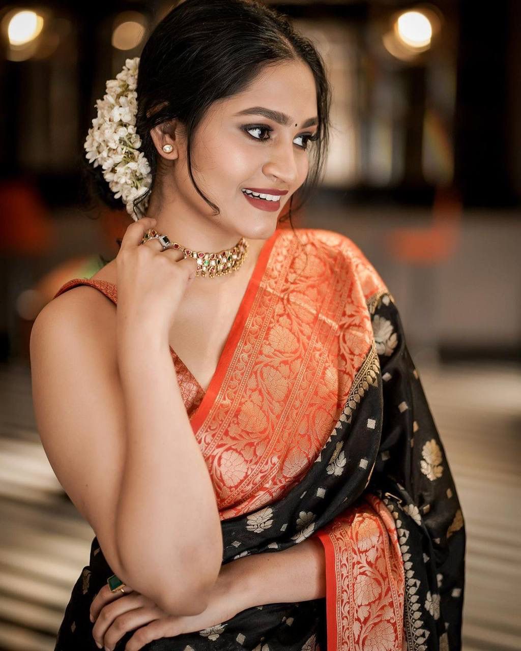 Black Banarasi Silk Gold Zari Body And Rich Weaved Pallu Saree