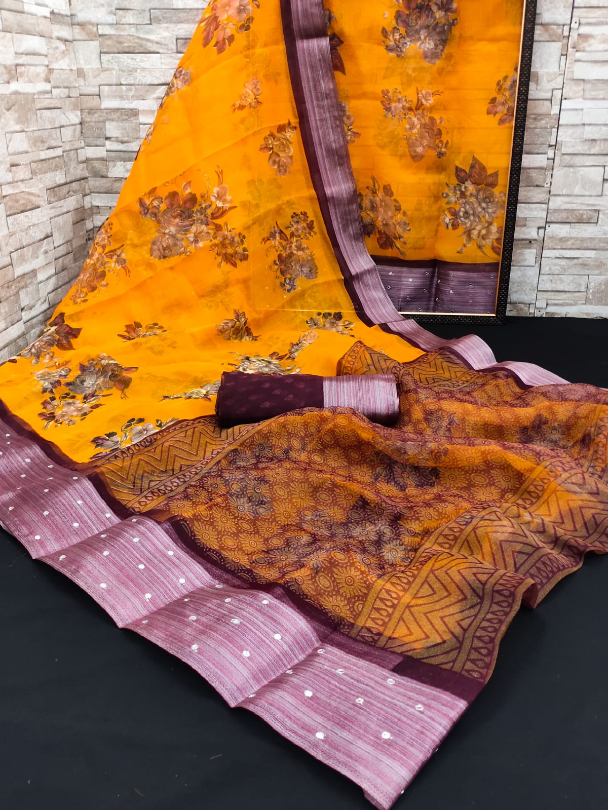 Pure Linen Organza Digital Printed Saree With Silver Zari Glass Border