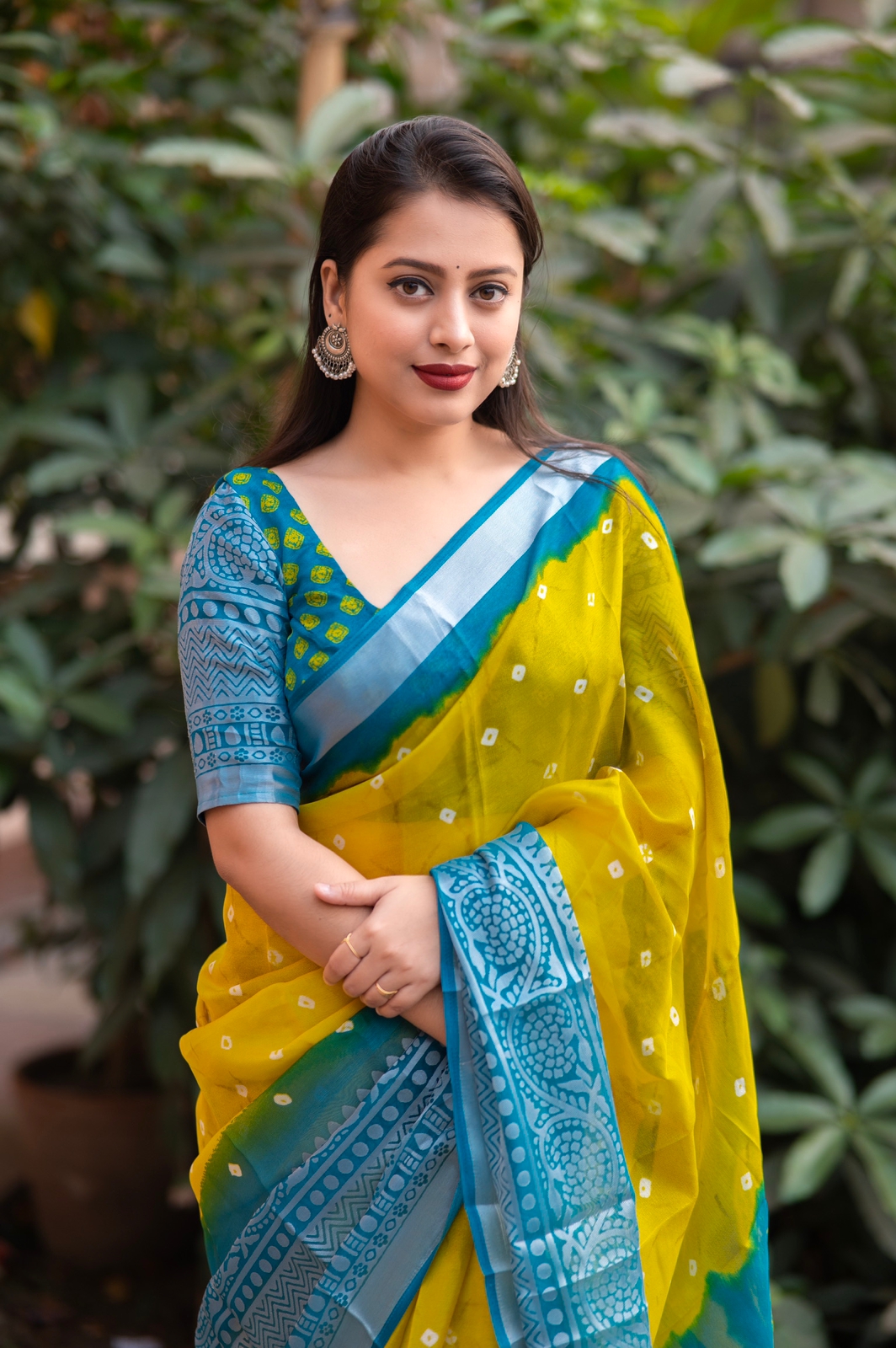 Linen Shibori Printed With Silver Zari Wide Border Saree