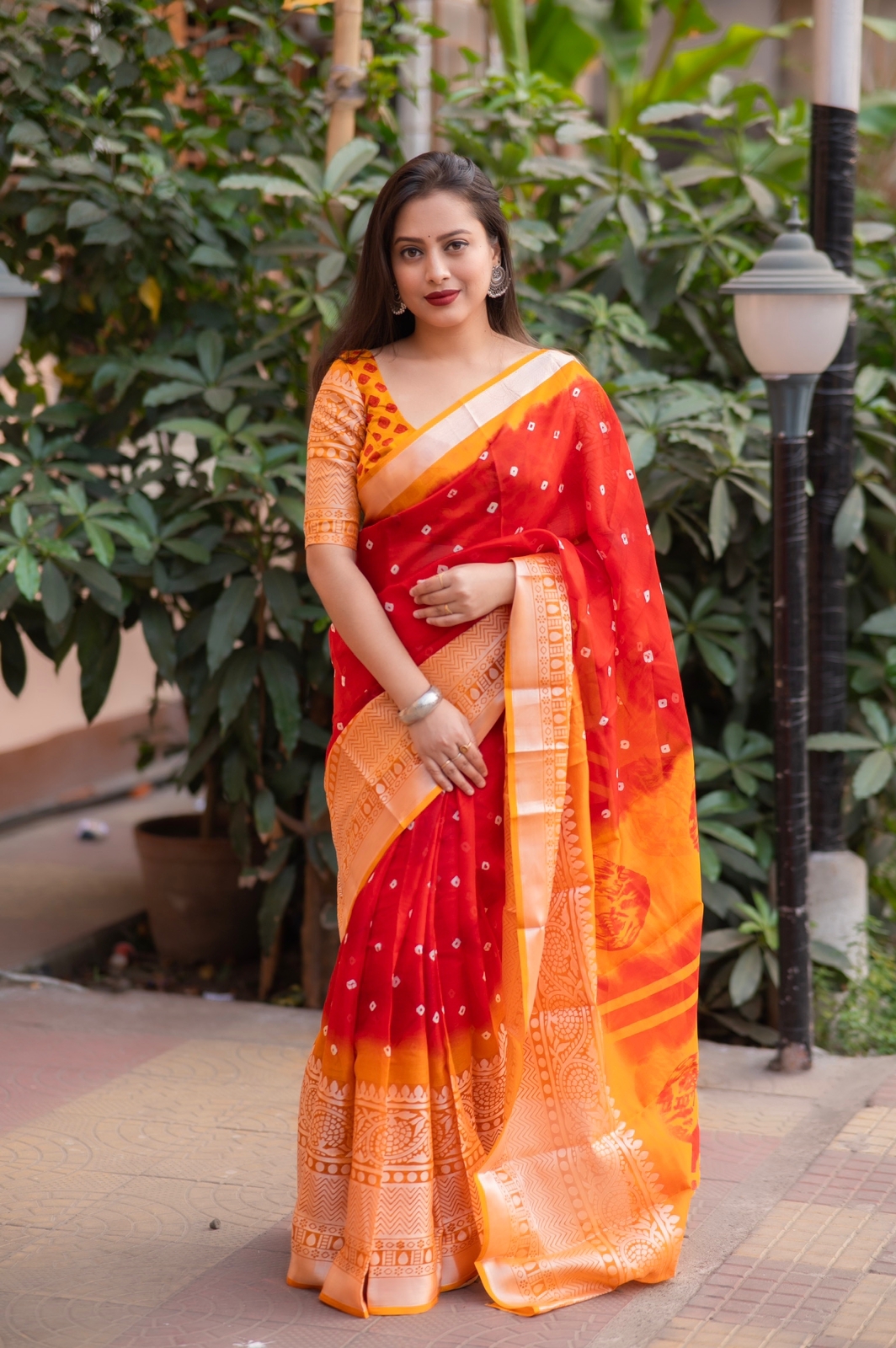 Linen Shibori Printed With Silver Zari Wide Border Saree