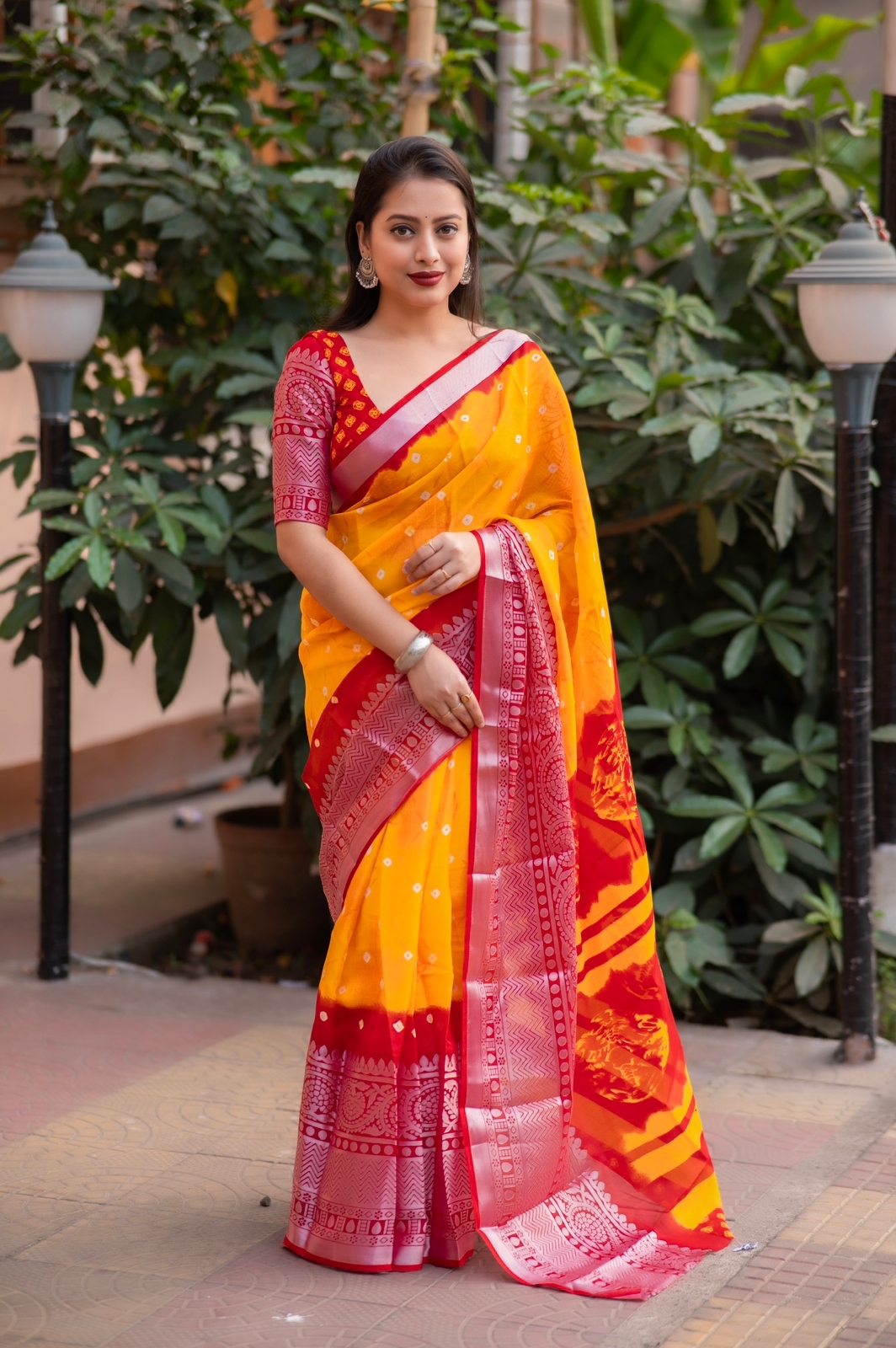 Linen Shibori Printed With Silver Zari Wide Border Saree