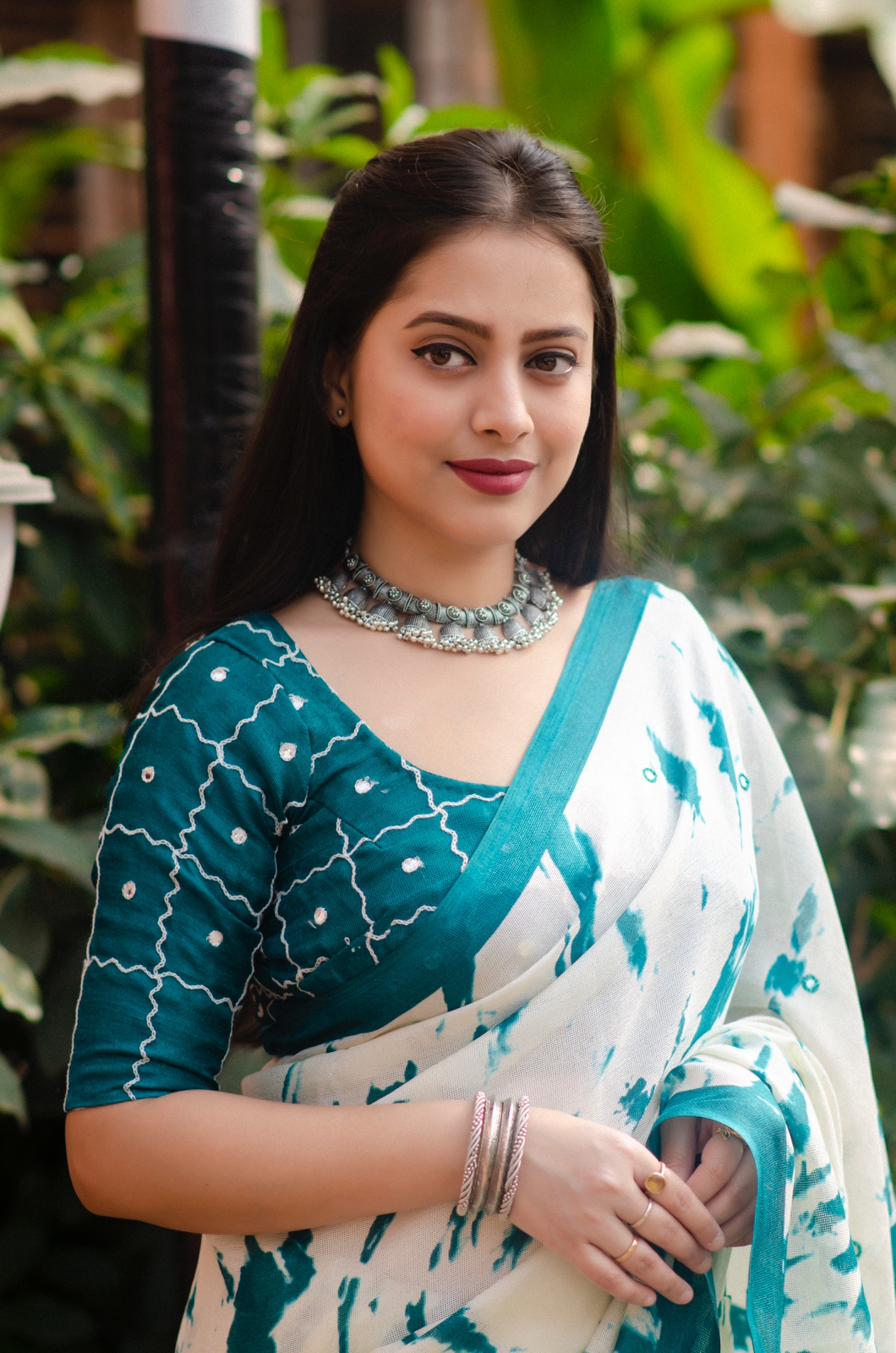 Jute Cotton Shibori Printed Saree With Thread Work Blouse