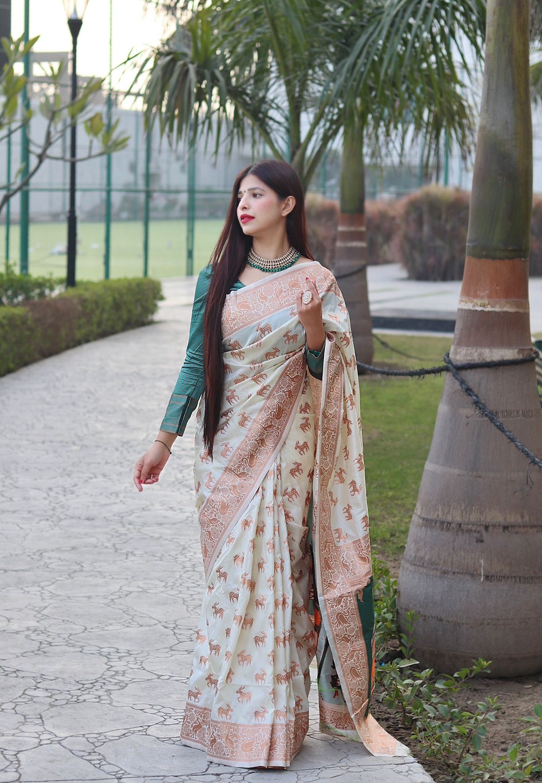 Pure Banarasi Silk Paithani All Over Copper Zari Weaved Saree