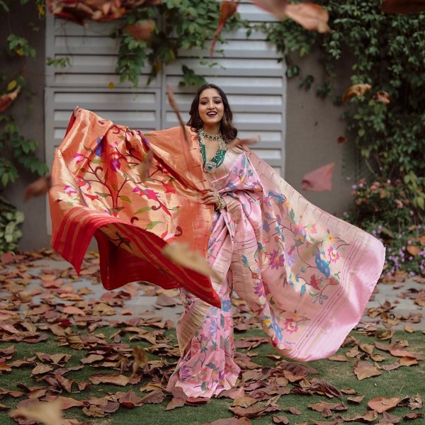 Image of Pink Pure Banarasi Silk Paithani All Over Zari Weaved Sarees