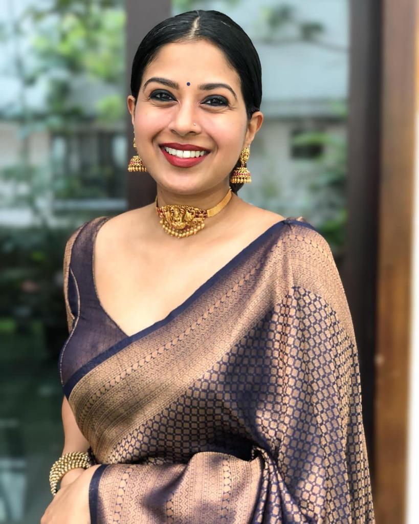 Pure Banarasi Silk All Over Zari Weaved Rich Pallu Saree