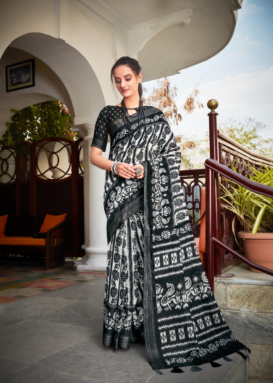 Cotton Digital Printed Saree With Tassels On Pallu