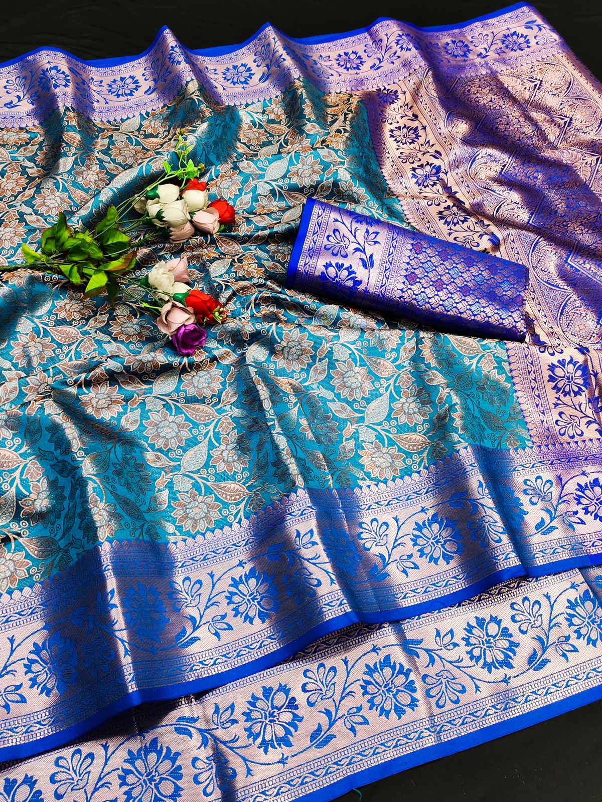 Pure Banarasi Silk All Over Dual Color Zari Weaved Saree