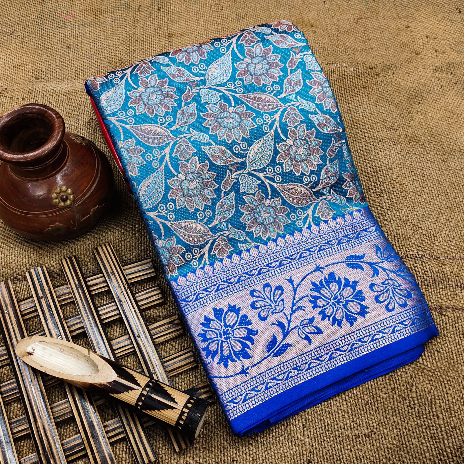 Pure Banarasi Silk All Over Dual Color Zari Weaved Saree