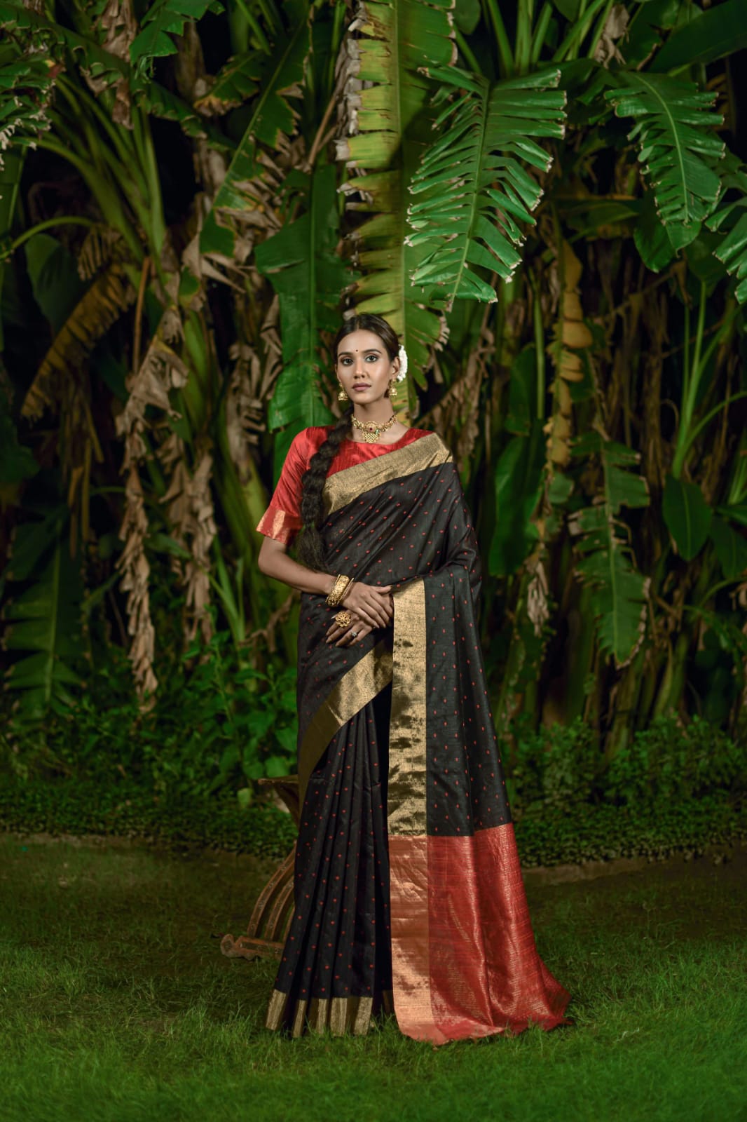 Banarasi Silk Bandhani Weaved Booti With Zari Border Saree