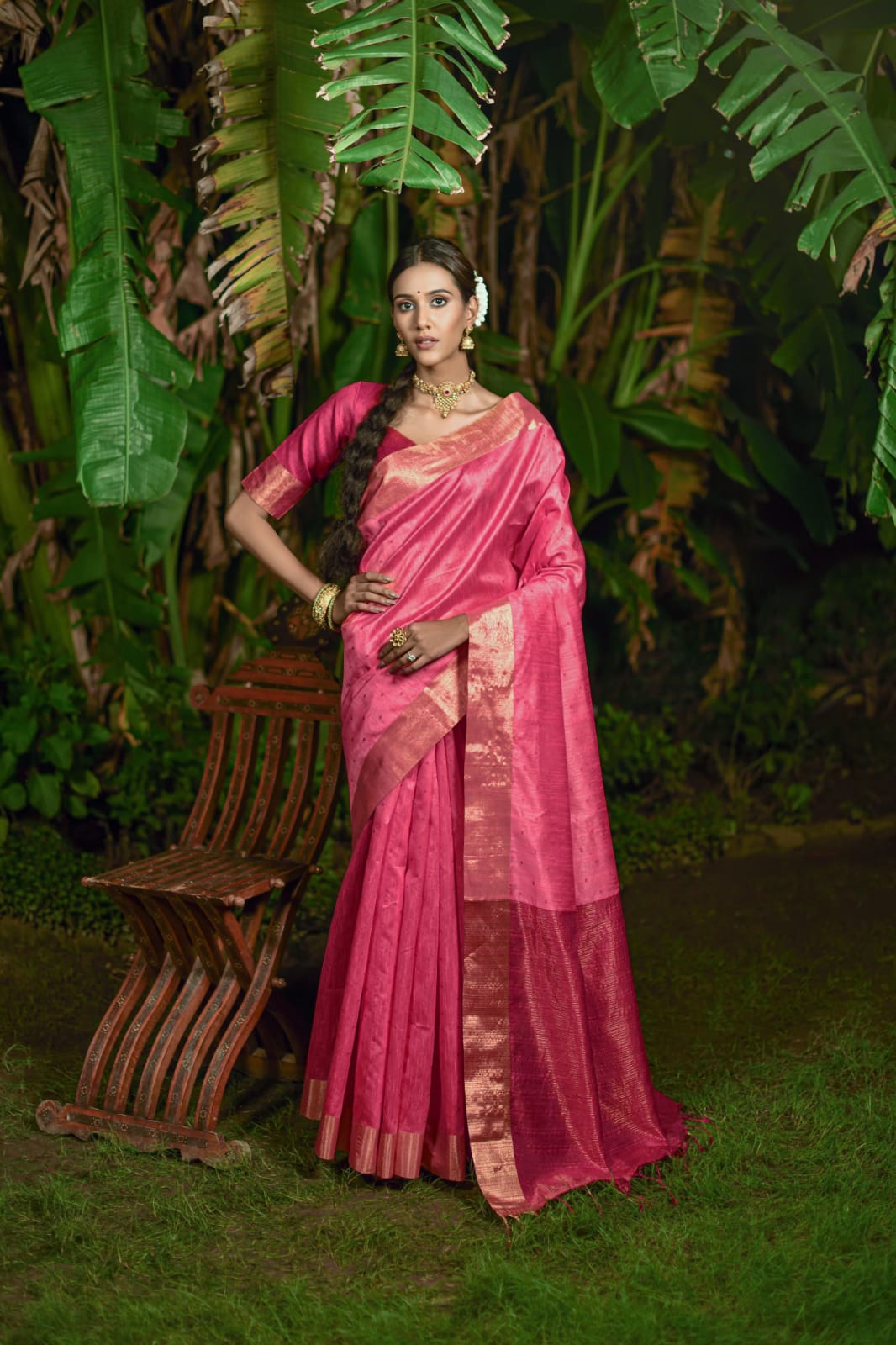 Banarasi Silk Bandhani Weaved Booti With Zari Border Saree