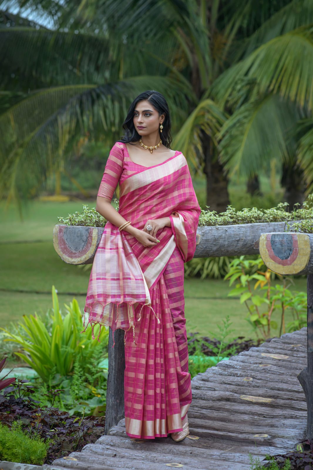 Cotton Silk Zari Patta Weaved All Over With Zari Border Saree