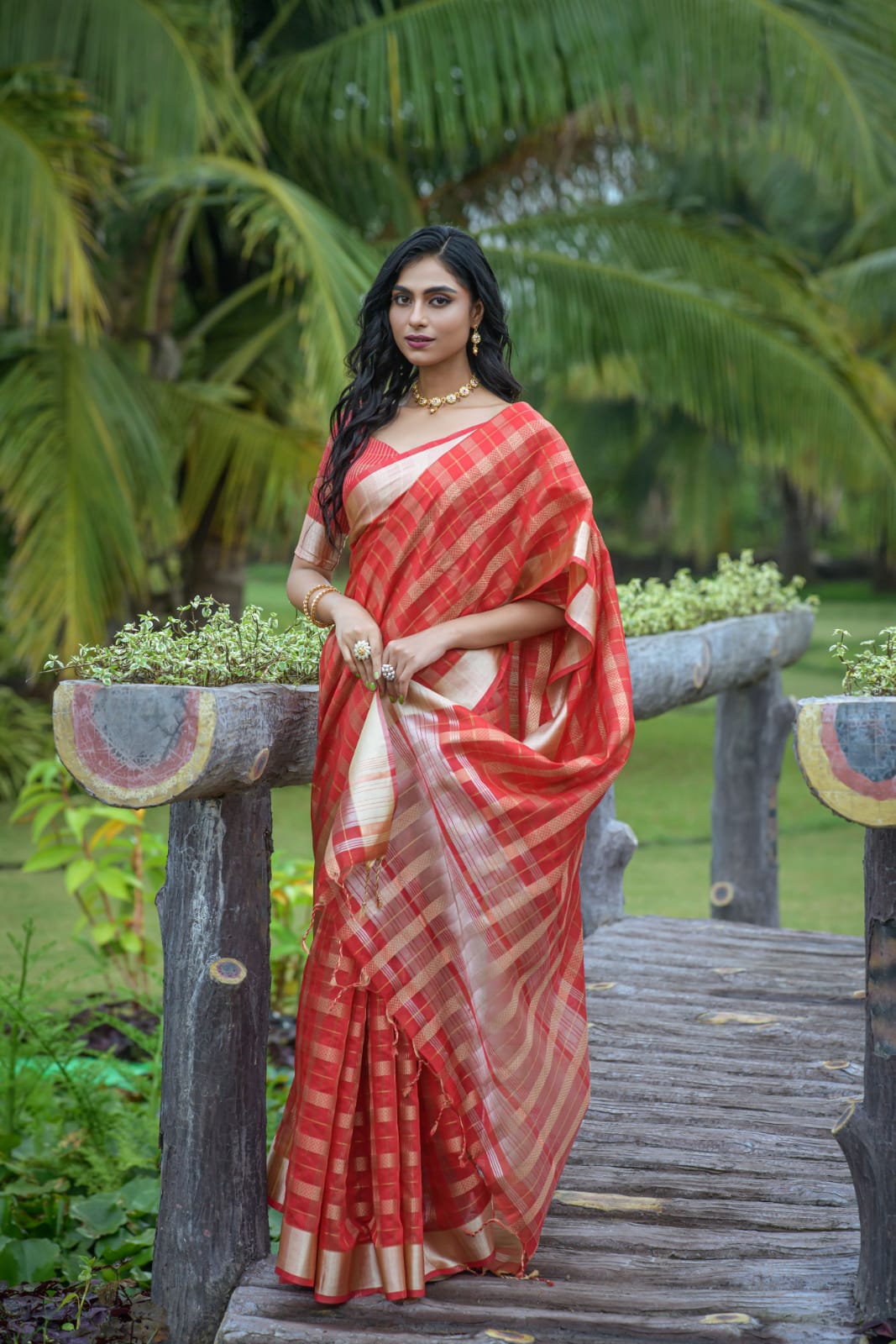 Cotton Silk Zari Patta Weaved All Over With Zari Border Saree