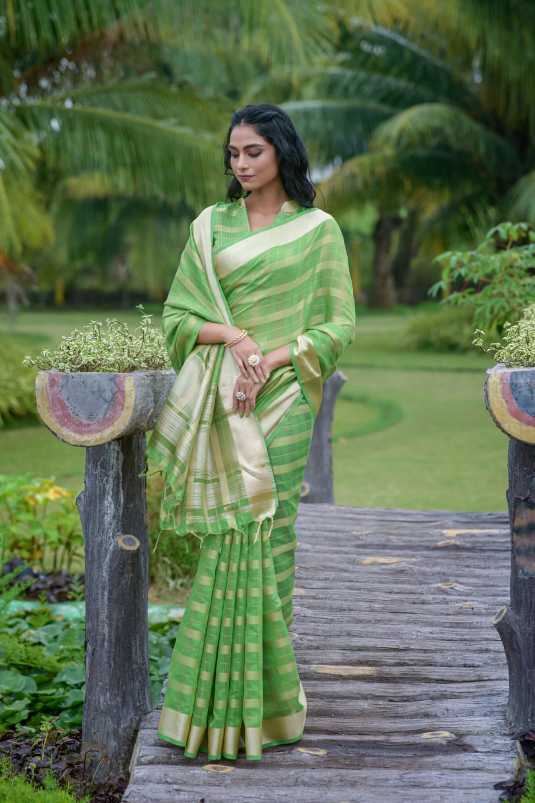 Cotton Silk Zari Patta Weaved All Over With Zari Border Saree