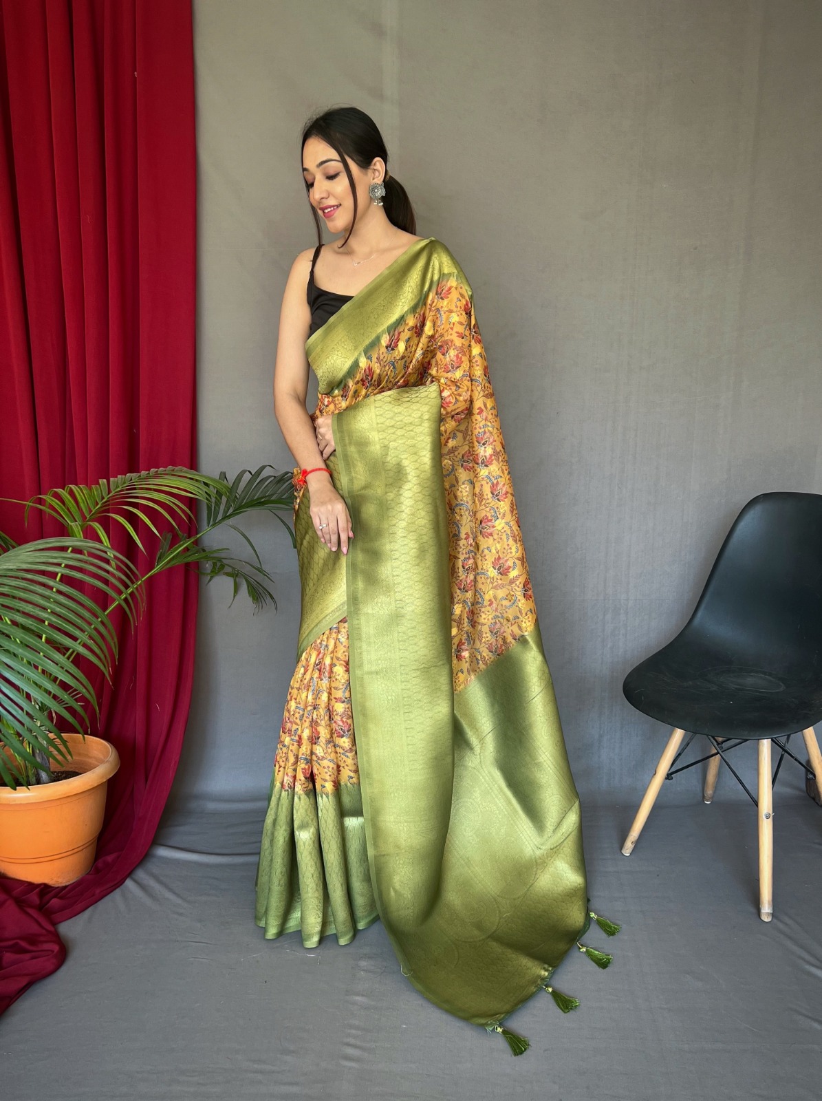 Pure Banarasi Kora Organza Silk Digital Printed Saree