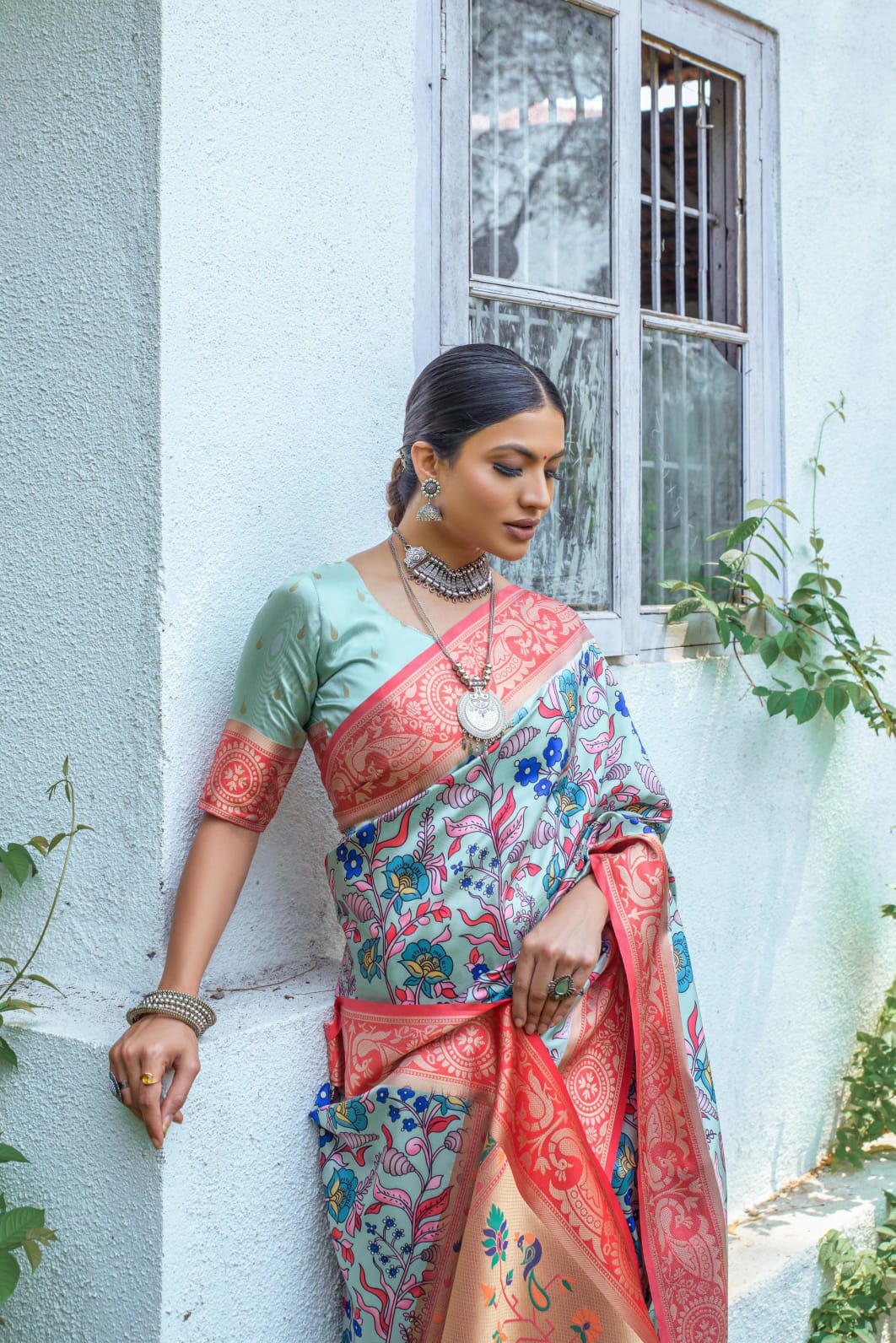 Banarasi Silk Digital Printed Body With Zari Rich Weaved Pallu And Border