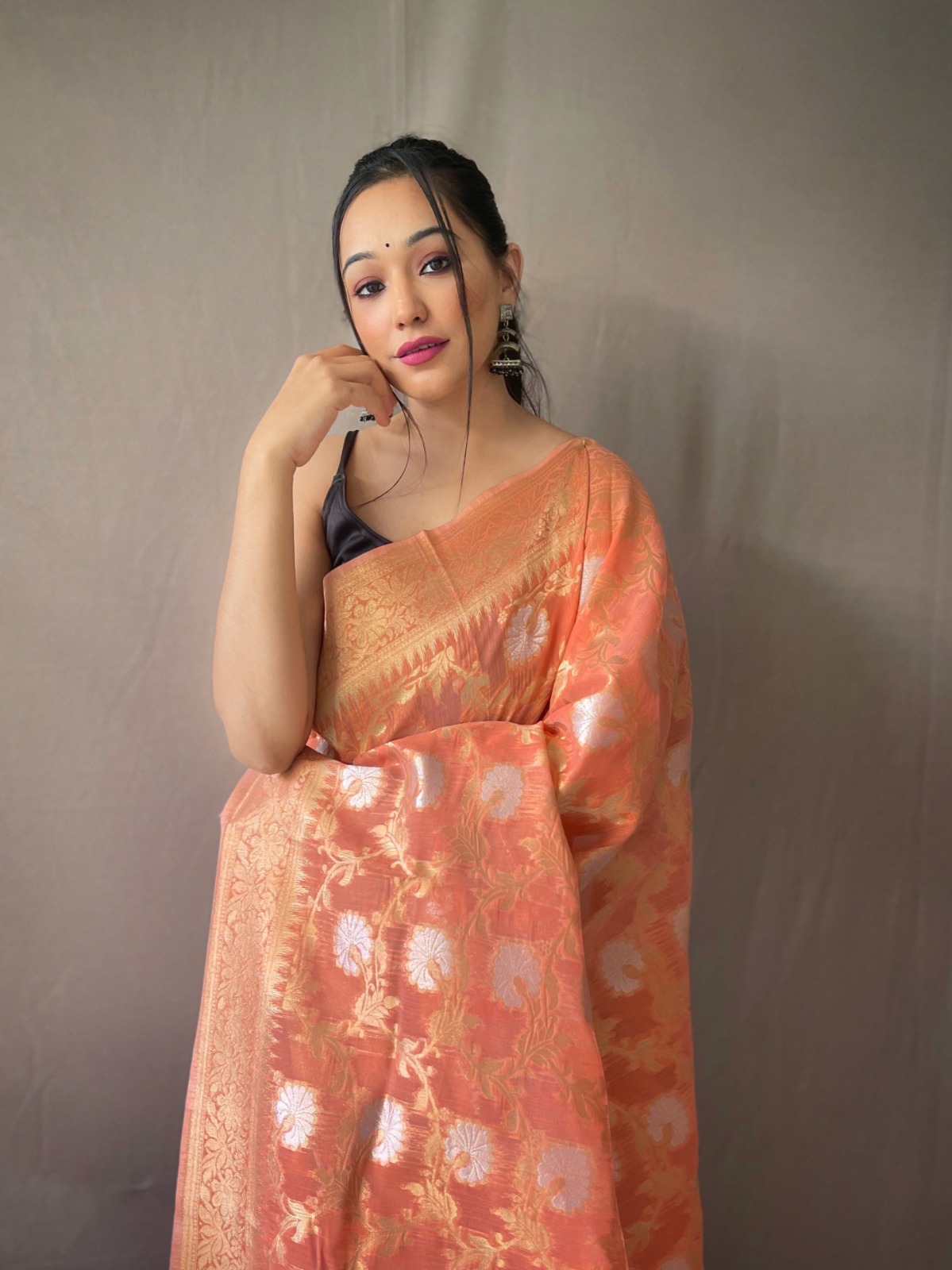 Pure Linen Tissue Silk All Over Gold Silver Zari Weaved With Rich Pallu Saree