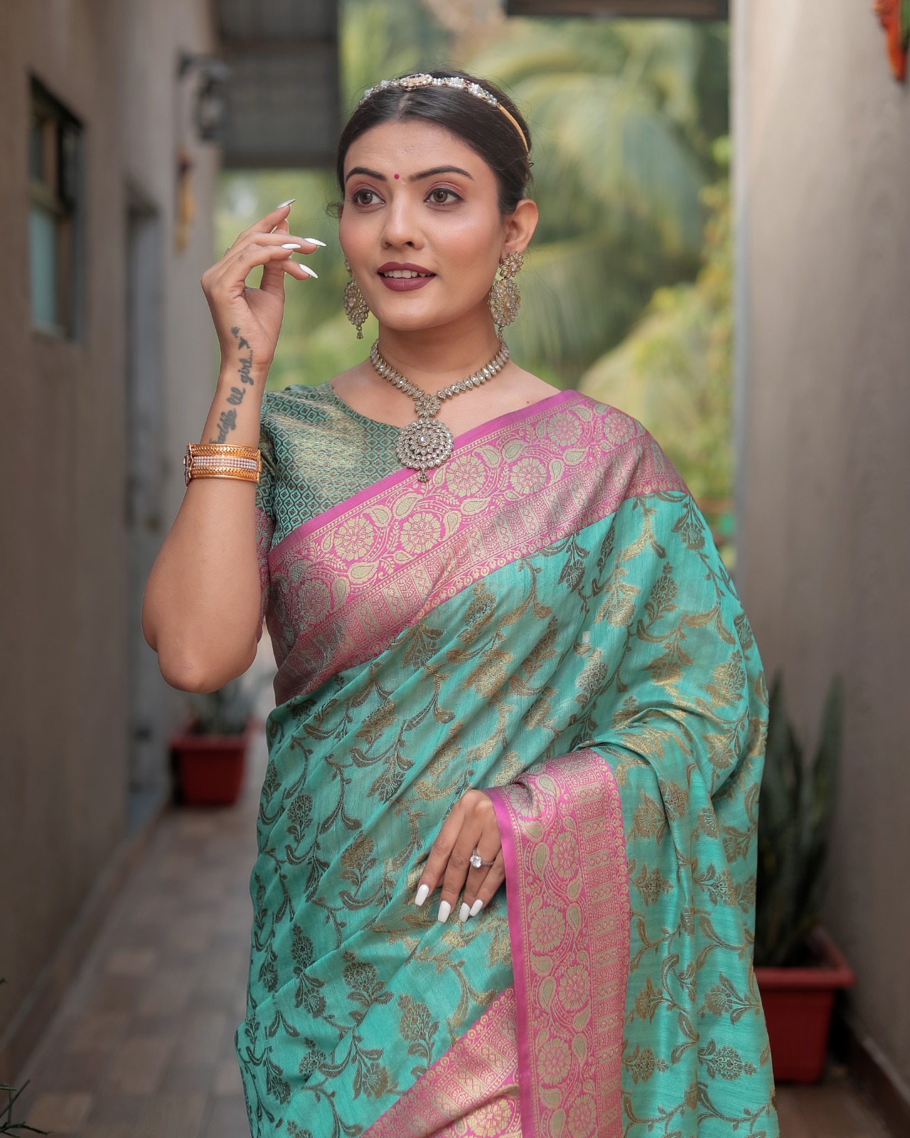 Pure Banarasi Handloom Katan Silk Rich Woven Body With Rich Pallu Saree