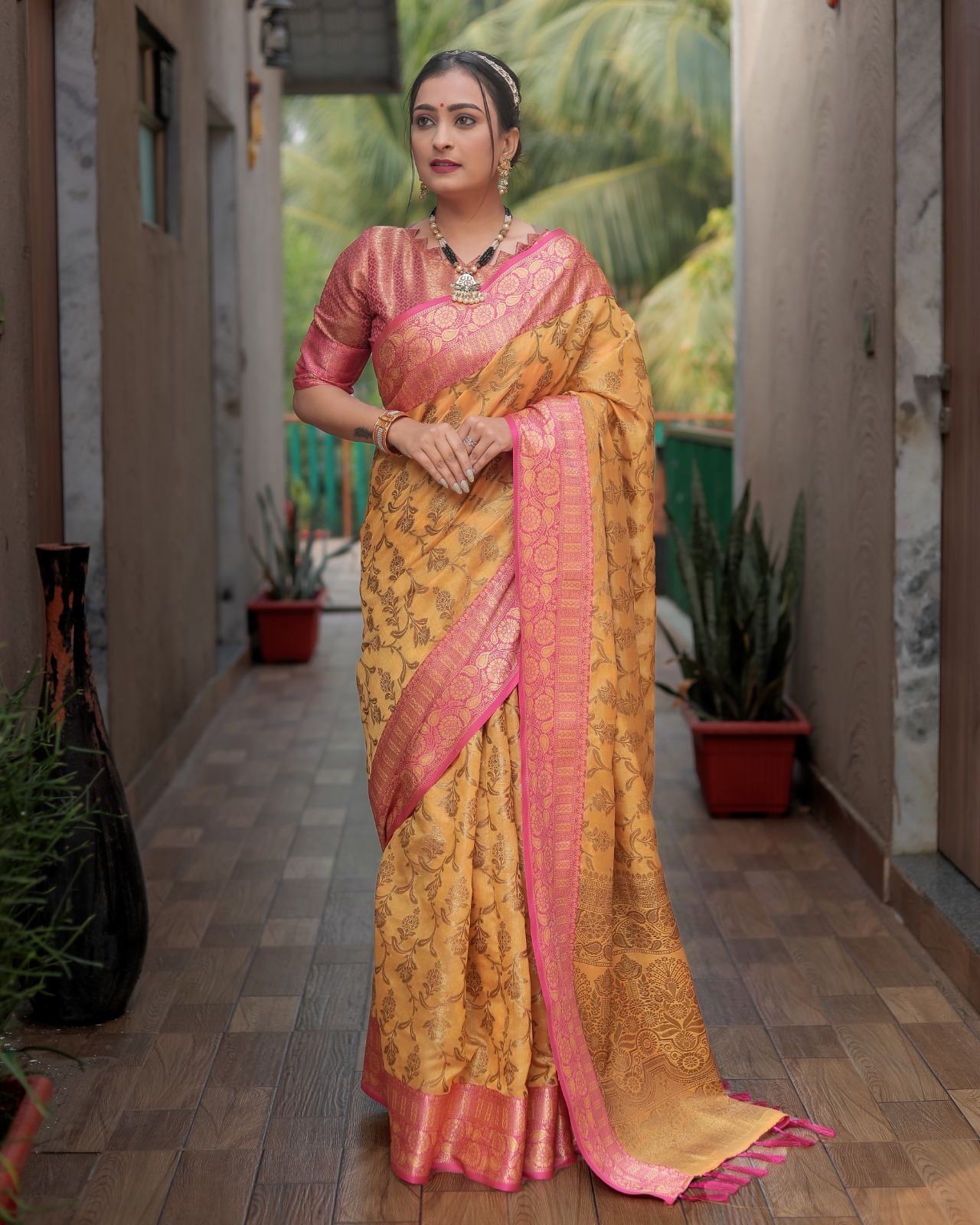 Pure Banarasi Handloom Katan Silk Rich Woven Body With Rich Pallu Saree