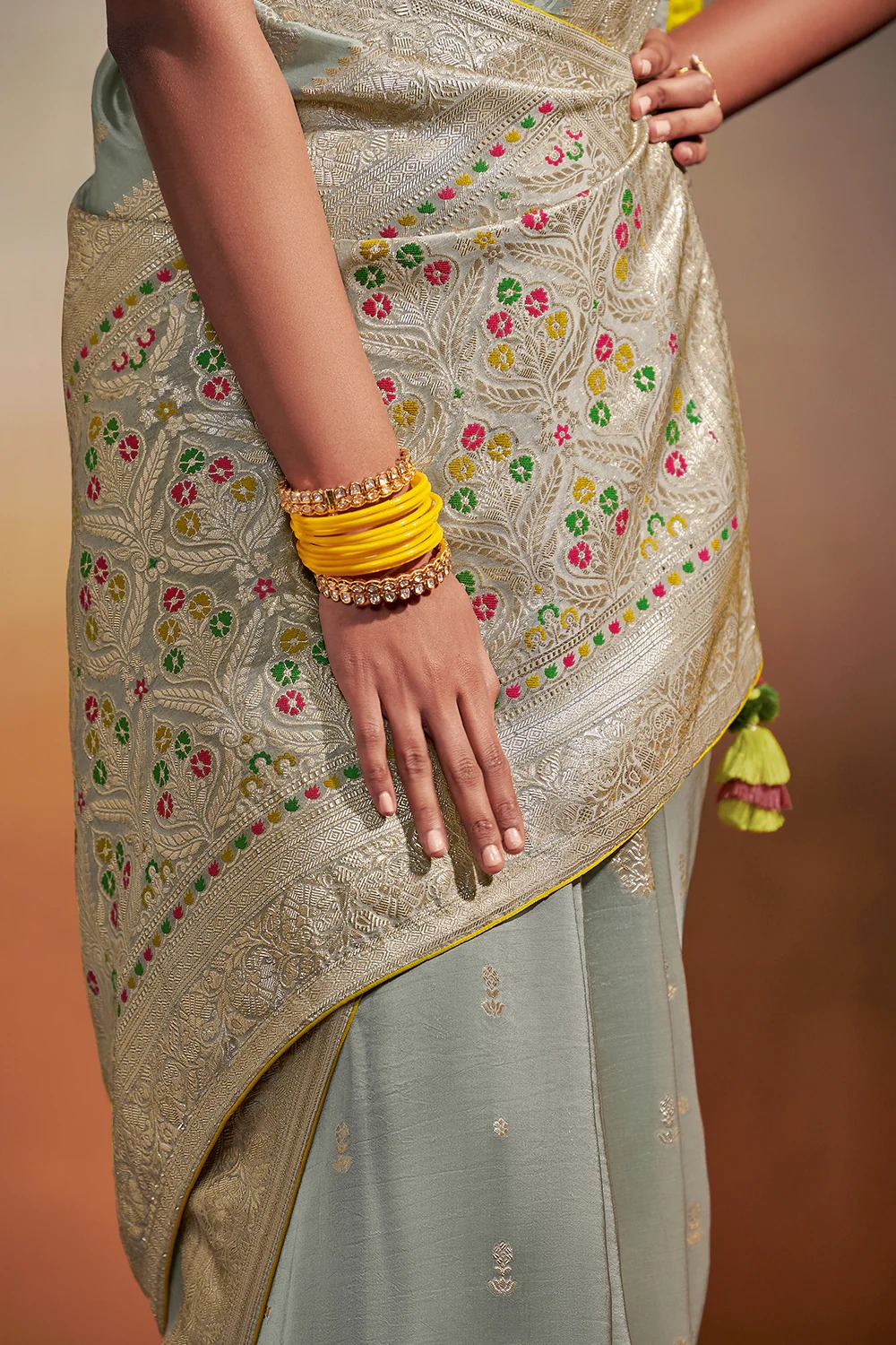 Pure Viscose Dola Silk All Over Zari Designer Minakari Pallu Saree