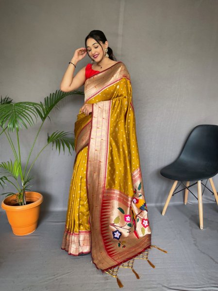 Image of Pure Banarasi Silk Paithani Zari Weaved Polka Dot Pallu Sarees