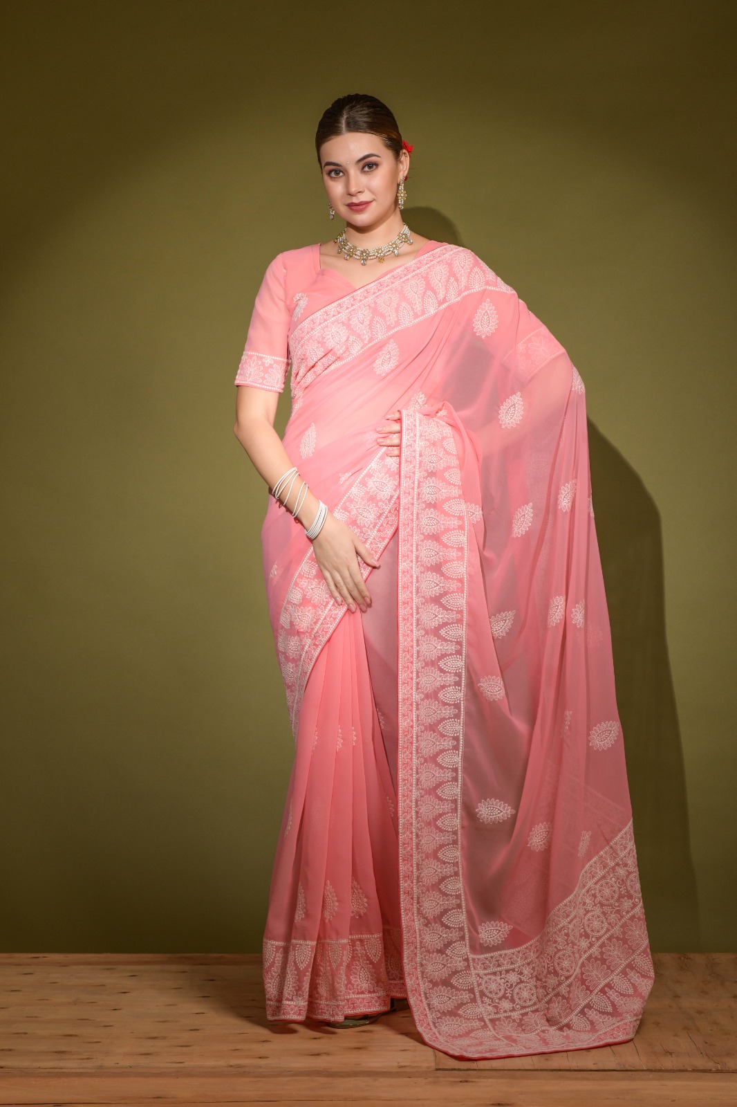 Georgette All Over Lucknavi Thread Work With Lace Border Saree