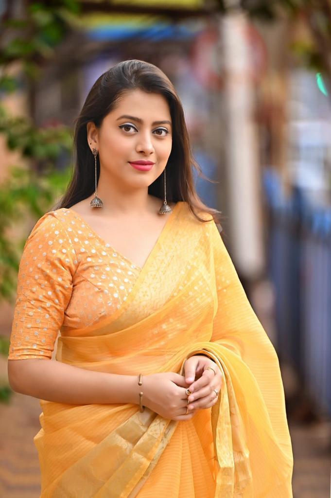 Organza Silk Multi Color Zari Woven Border Saree