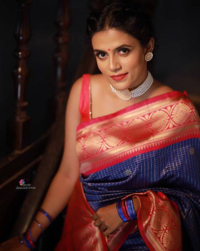 Banarasi Silk All Over Gold Silver Zari Weaved Rich Pallu Saree