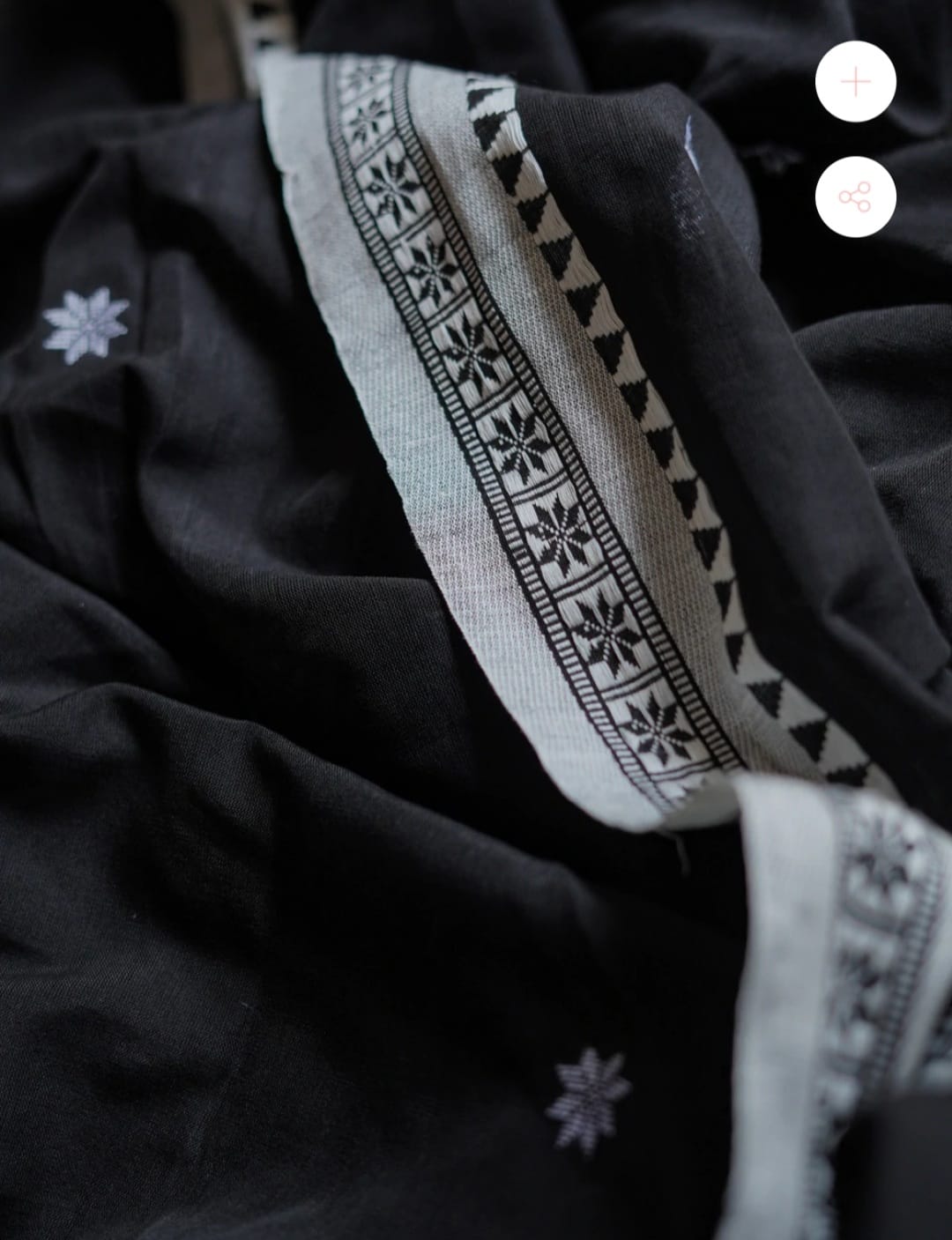 Cotton Silk Handloom Weaved Rich Resham Woven Border Pallu Saree