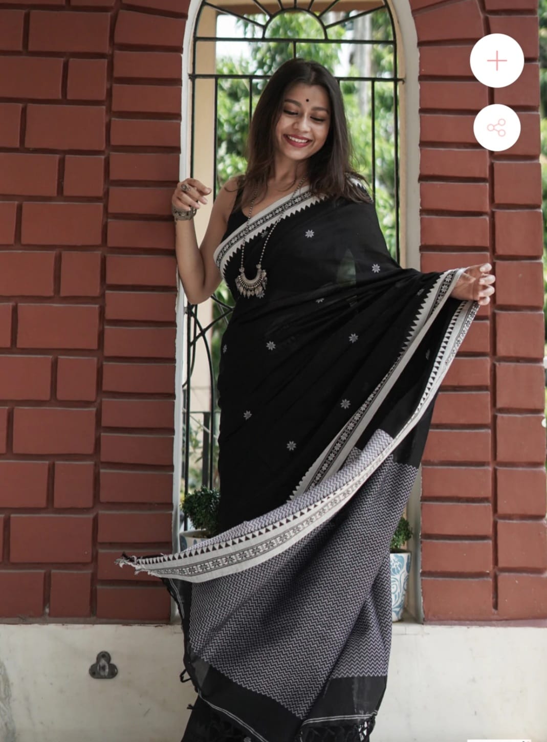 Cotton Silk Handloom Weaved Rich Resham Woven Border Pallu Saree