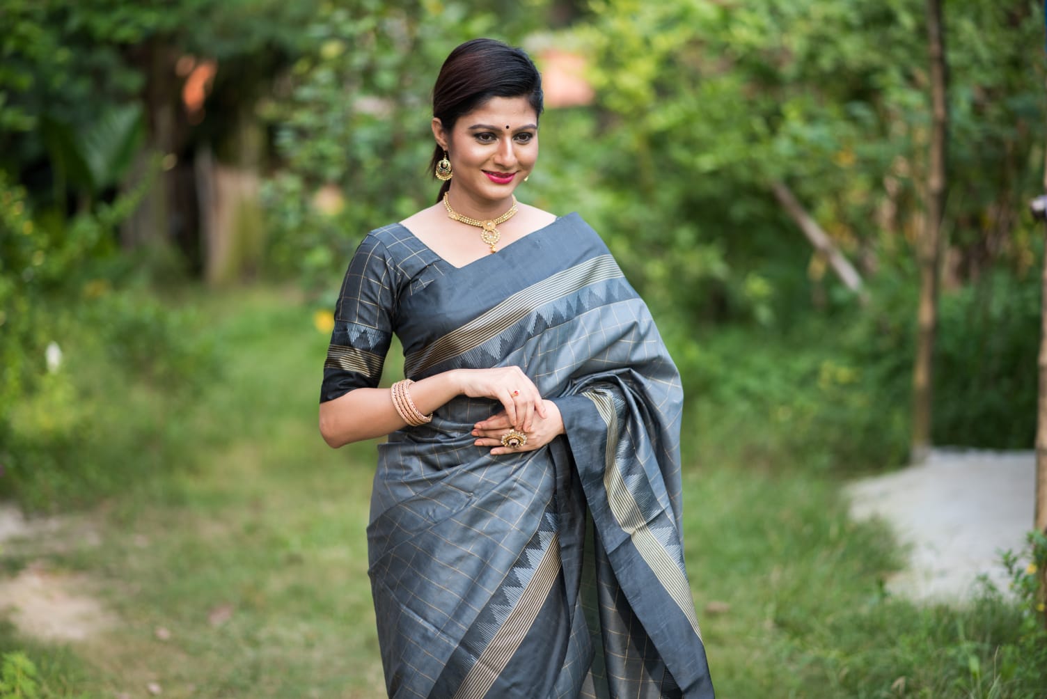 Cotton Silk All Over Zari Weaved Check Body Temple Border Saree