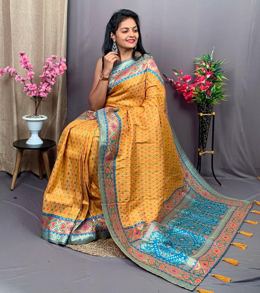 Pure Patola Silk All Over Rich Meenakari Weaved And Rich Zari Border Saree