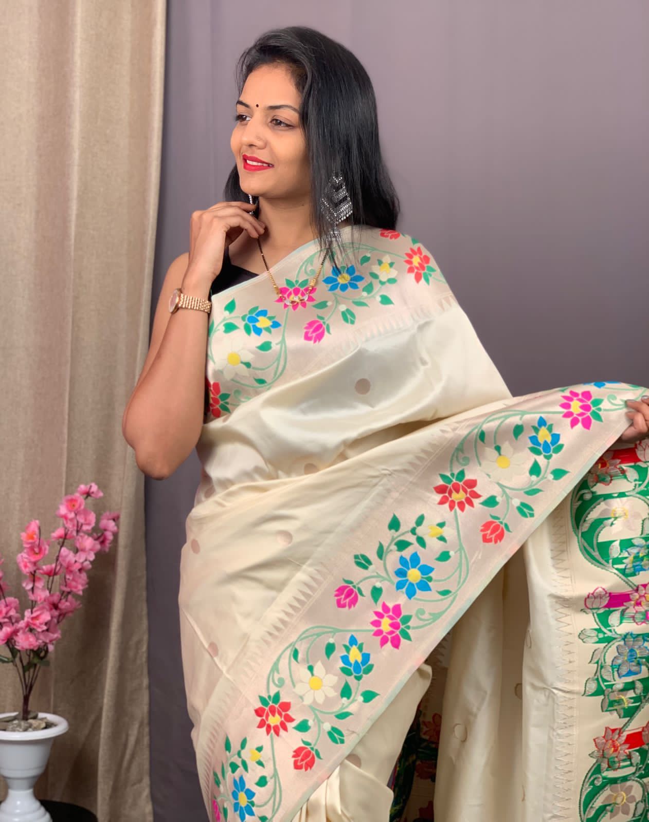 Pure Kanchipuram All Over Silver Zari And Meenakari Weaved Rich Pallu Saree