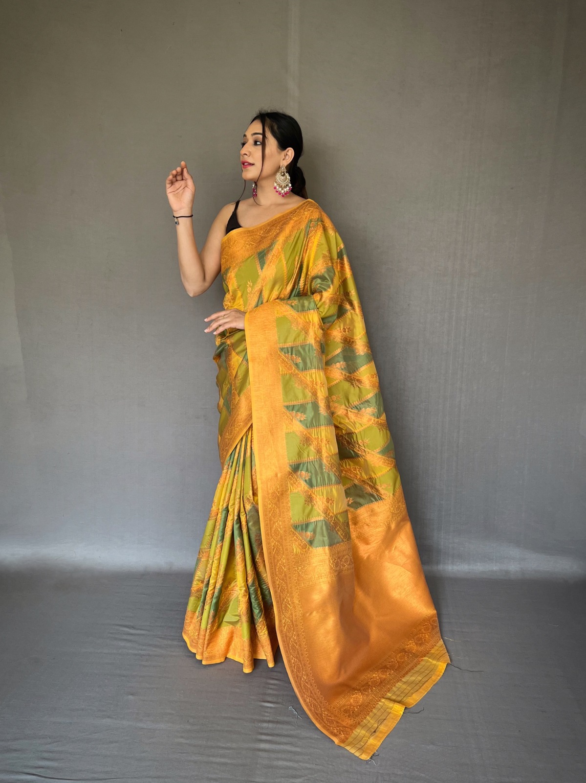Pure Tissue Silk Zari Weaved Body Rich Pallu Saree