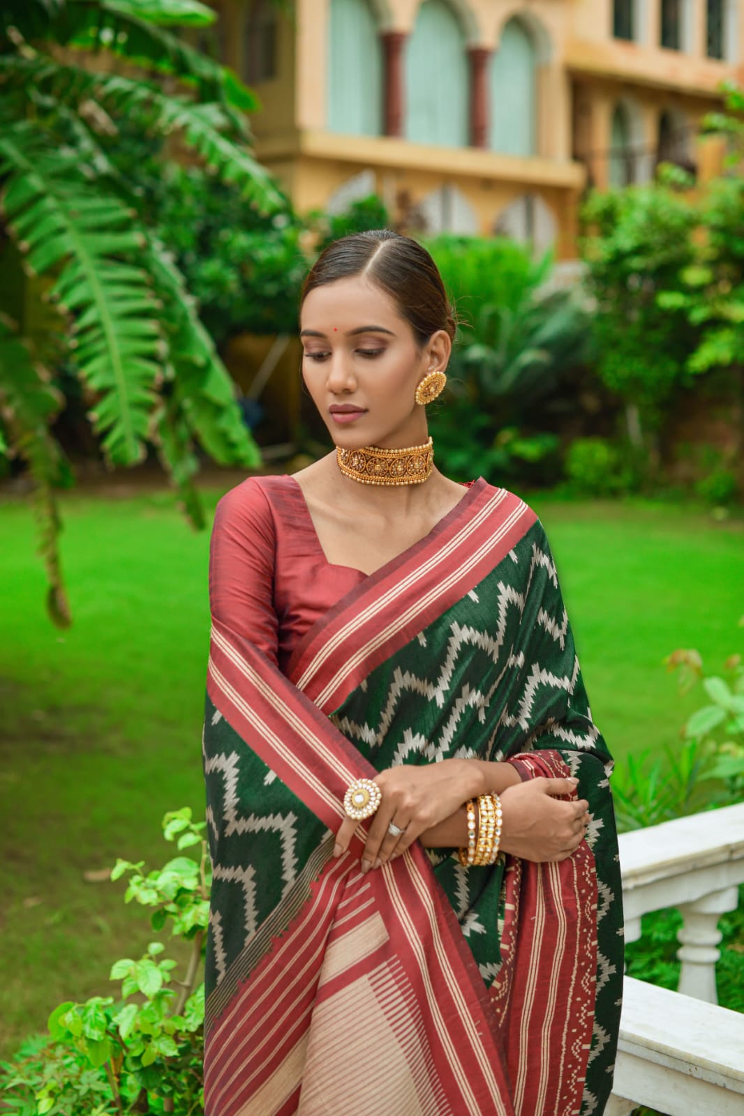 Banarasi Silk Zig Zag Weaved Rich Pallu Border Sarees