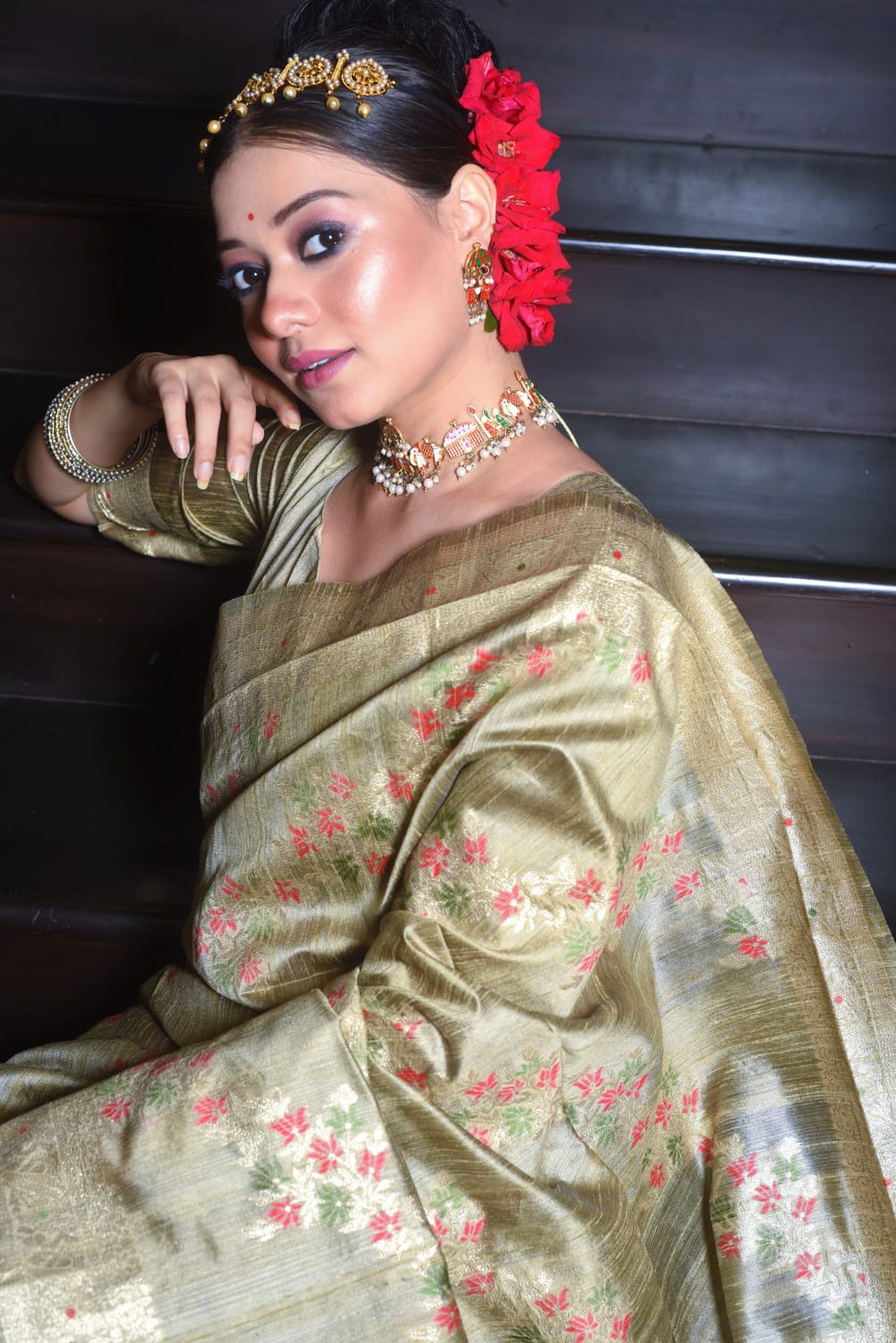 Pure Tussar Jamdani Silk Zari Weaved Border Sarees