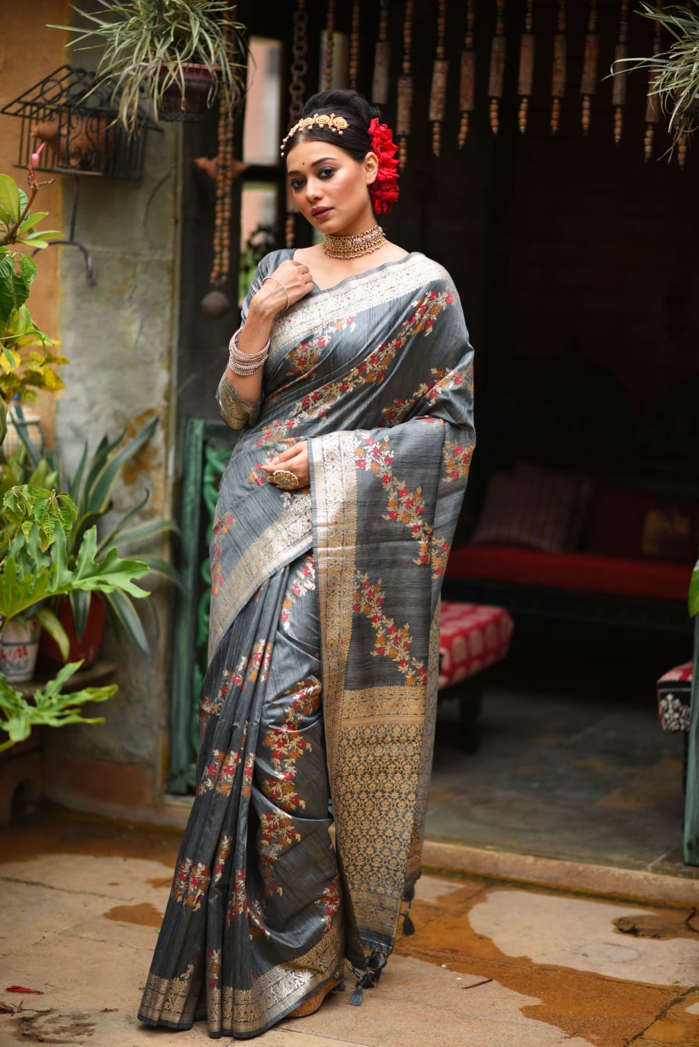 Pure Tussar Jamdani Silk Zari Weaved Border Sarees