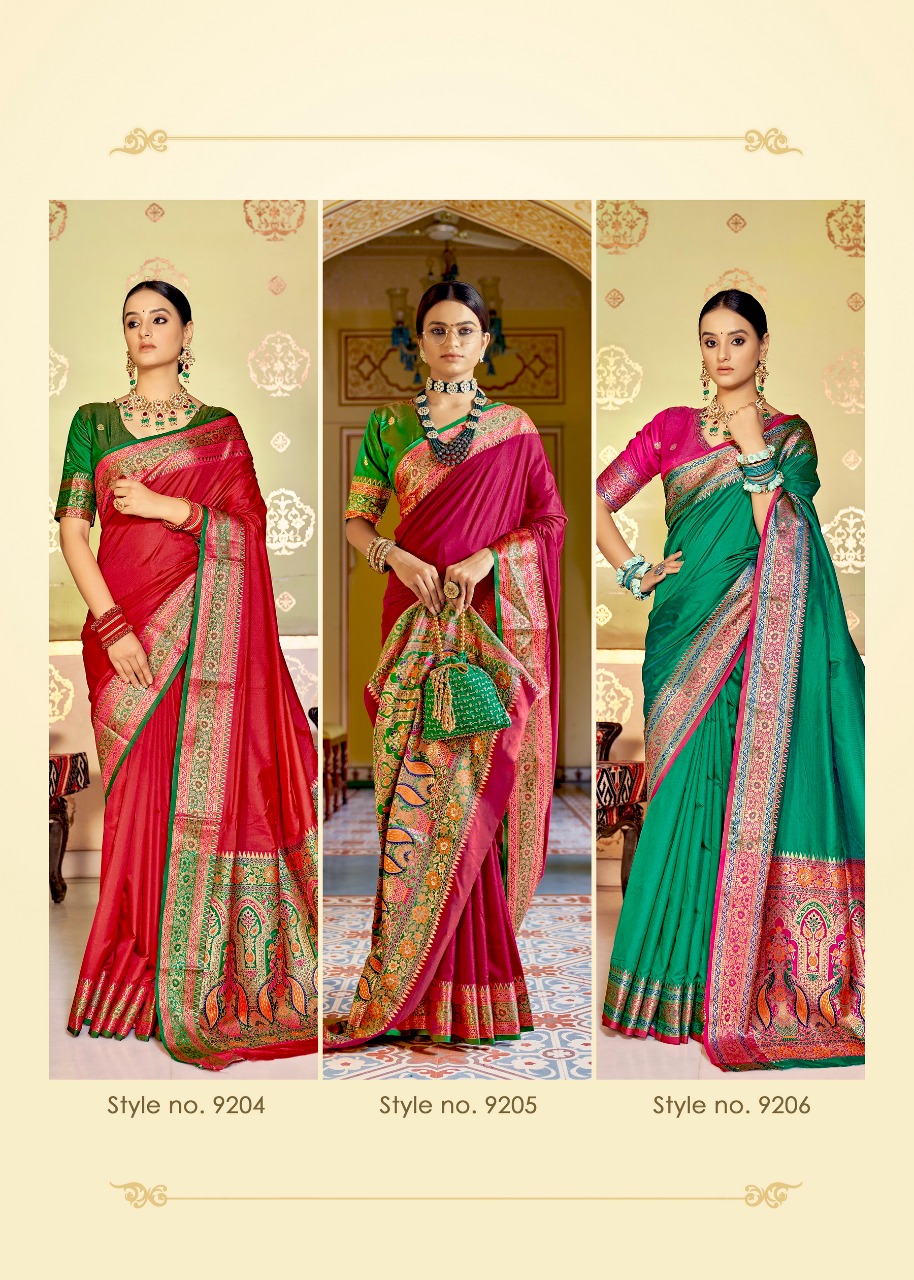 Pure Banarasi Plain Silk With Rich Designer Zari Weaved Pallu And Border Saree