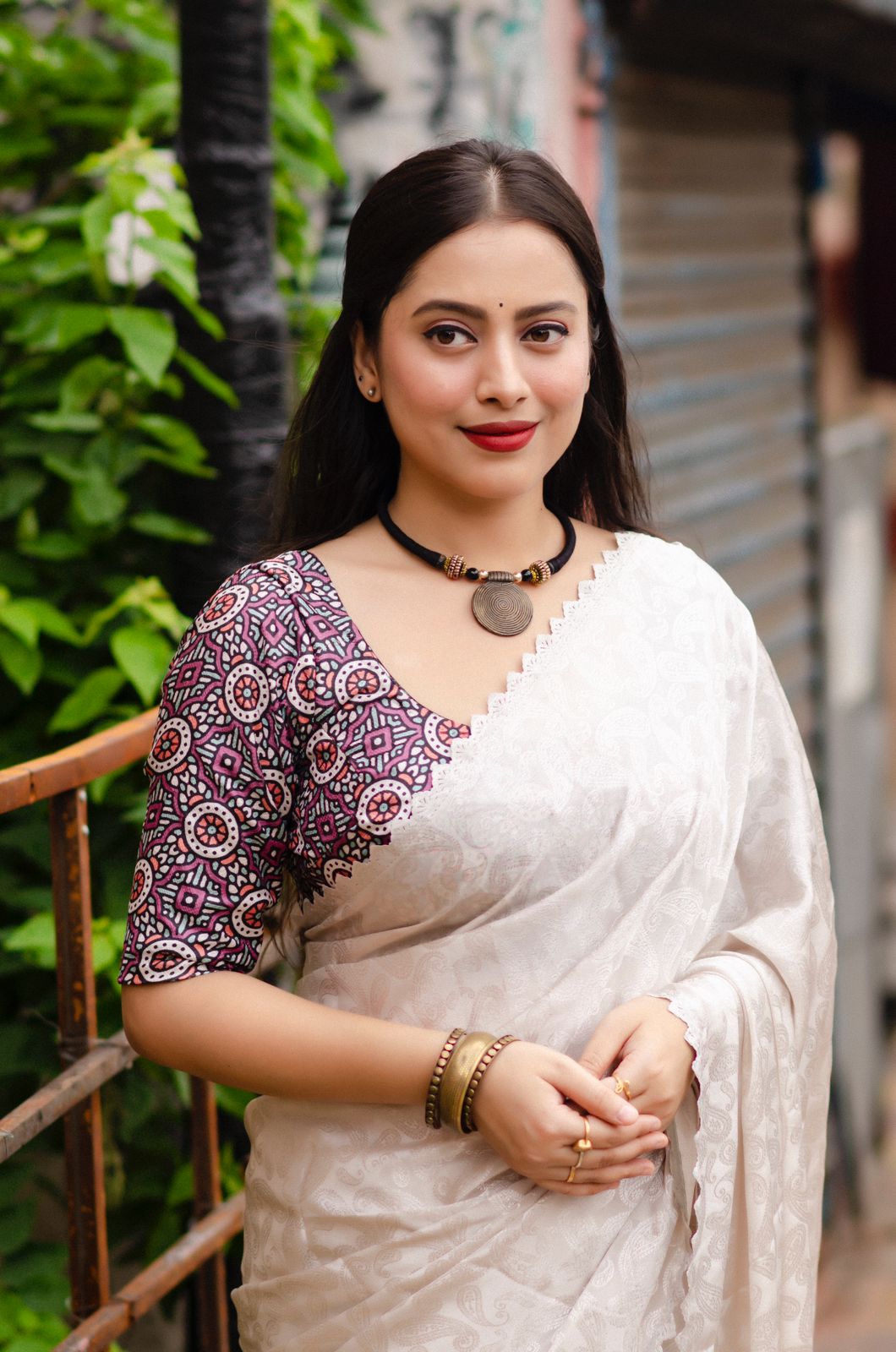 Soft Crepe Silk All Over Mango Woven Design With Cut Work Border Saree